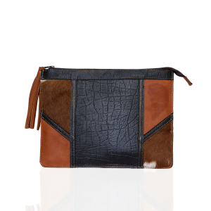 Front view of Wazawazi Luoch leather clutch bag